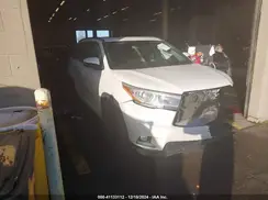 5TDDKRFH3GS340165 2016 TOYOTA HIGHLANDER