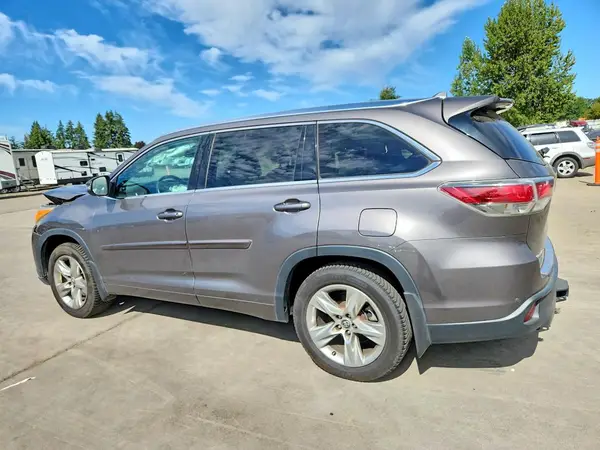5TDDKRFH3GS346015 2016 TOYOTA HIGHLANDER - Image 2