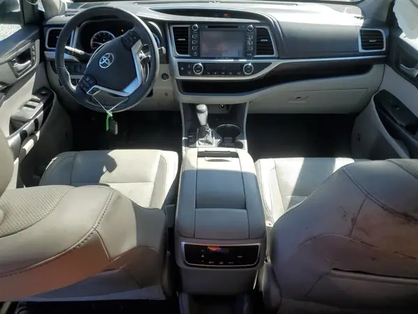 5TDDKRFH3GS347133 2016 TOYOTA HIGHLANDER - Image 8