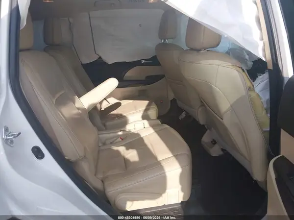 5TDDKRFH3GS349223 2016 TOYOTA HIGHLANDER - Image 8