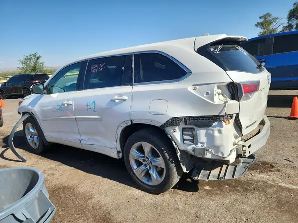 5TDDKRFH4GS236347 2016 TOYOTA HIGHLANDER - Image 2