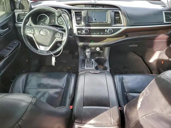 5TDDKRFH4GS237367 2016 TOYOTA HIGHLANDER - Image 8
