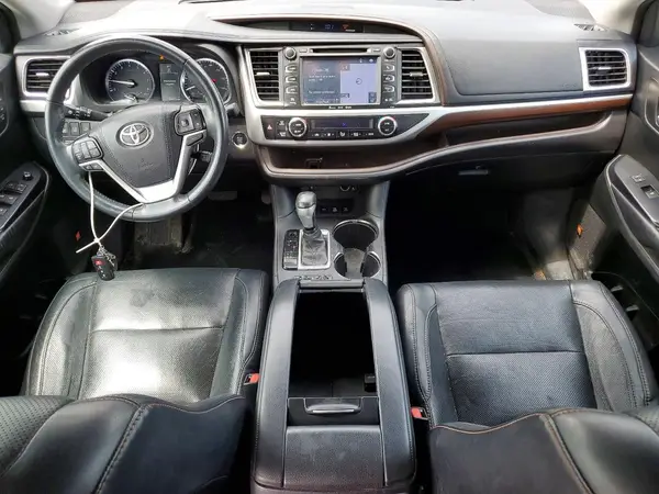 5TDDKRFH4GS248529 2016 TOYOTA HIGHLANDER - Image 8