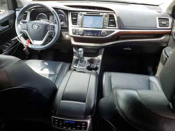 5TDDKRFH4GS267744 2016 TOYOTA HIGHLANDER - Image 8