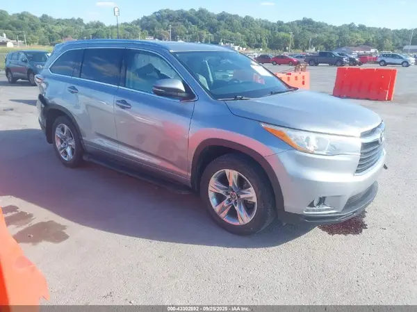 5TDDKRFH4GS278999 2016 TOYOTA HIGHLANDER - Image 1