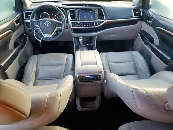 5TDDKRFH4GS286522 2016 TOYOTA HIGHLANDER - Image 8