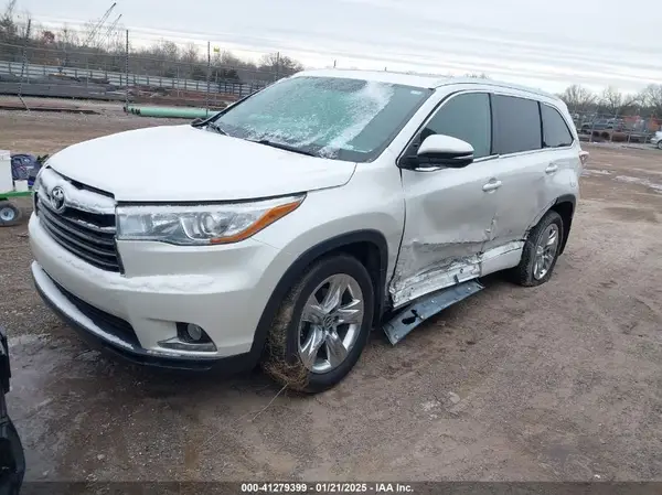 5TDDKRFH4GS307160 2016 TOYOTA HIGHLANDER - Image 2