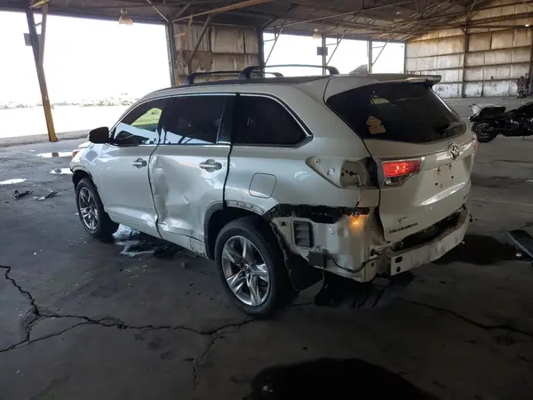 5TDDKRFH4GS322158 2016 TOYOTA HIGHLANDER - Image 2