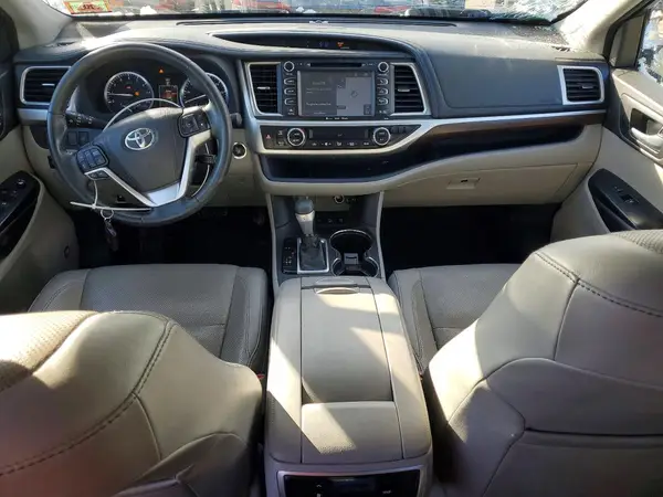 5TDDKRFH4GS328171 2016 TOYOTA HIGHLANDER - Image 8
