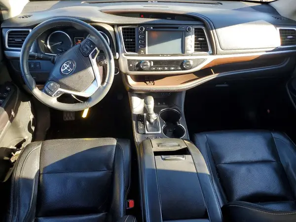 5TDDKRFH4GS340756 2016 TOYOTA HIGHLANDER - Image 8