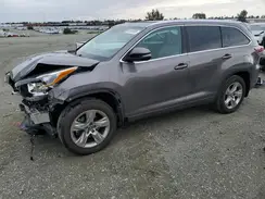 5TDDKRFH4GS348825 2016 TOYOTA HIGHLANDER