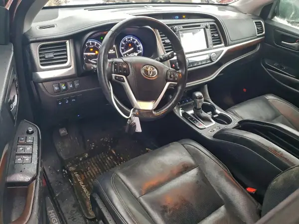 5TDDKRFH4GS354043 2016 TOYOTA HIGHLANDER - Image 8