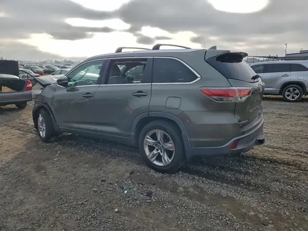 5TDDKRFH5GS226099 2016 TOYOTA HIGHLANDER - Image 2