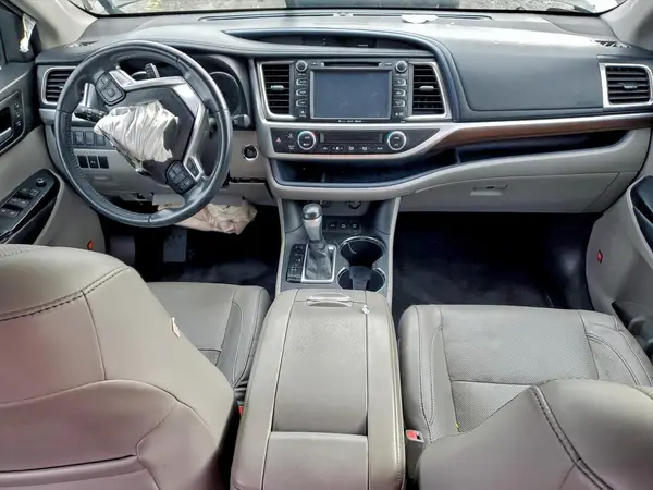 5TDDKRFH5GS226099 2016 TOYOTA HIGHLANDER - Image 8