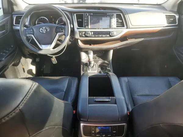 5TDDKRFH5GS232131 2016 TOYOTA HIGHLANDER - Image 8