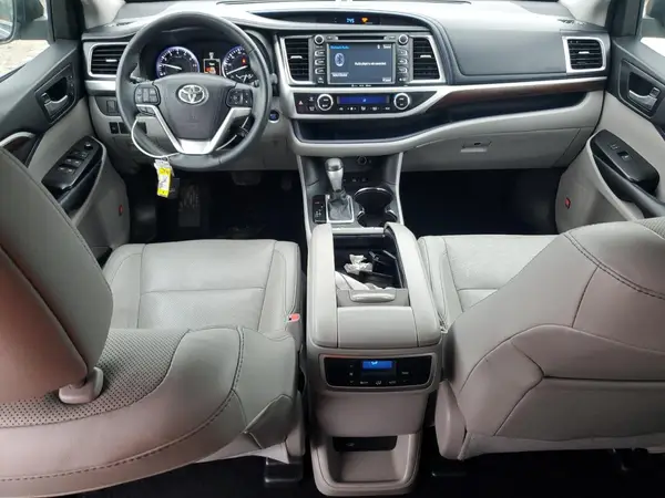 5TDDKRFH5GS239810 2016 TOYOTA HIGHLANDER - Image 8