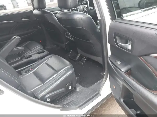 5TDDKRFH5GS295343 2016 TOYOTA HIGHLANDER - Image 8