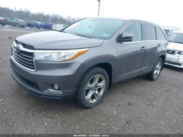 5TDDKRFH5GS300721 2016 TOYOTA HIGHLANDER - Image 2