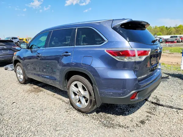 5TDDKRFH5GS301559 2016 TOYOTA HIGHLANDER - Image 2