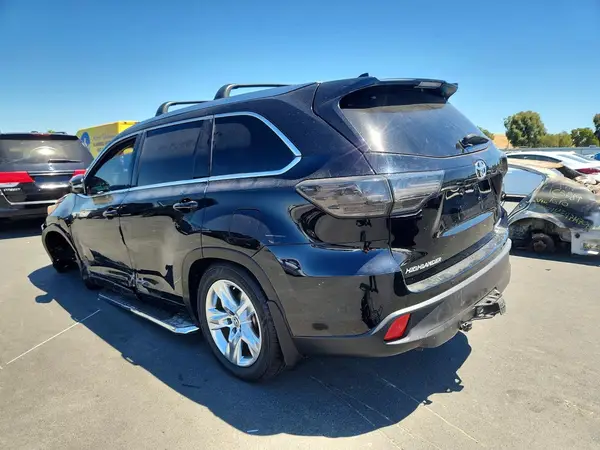 5TDDKRFH5GS318118 2016 TOYOTA HIGHLANDER - Image 2