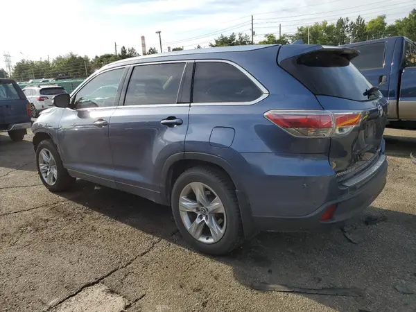 5TDDKRFH5GS322198 2016 TOYOTA HIGHLANDER - Image 2