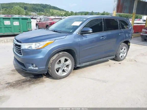 5TDDKRFH5GS330592 2016 TOYOTA HIGHLANDER - Image 2