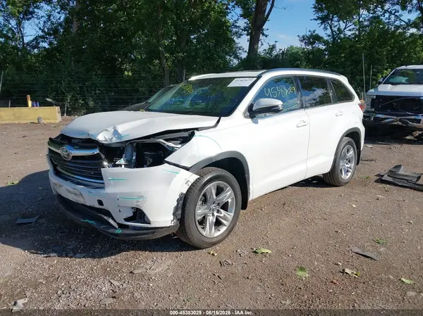 5TDDKRFH5GS338935 2016 TOYOTA HIGHLANDER - Image 2