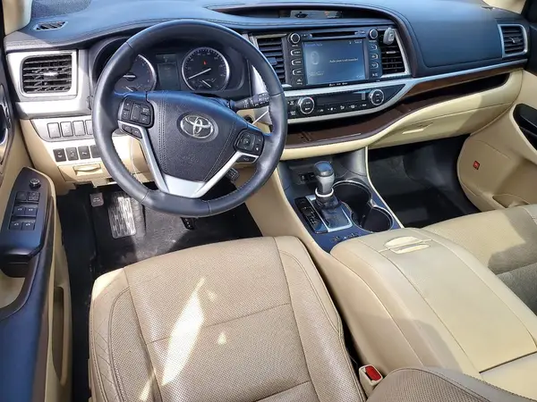 5TDDKRFH5GS339969 2016 TOYOTA HIGHLANDER - Image 8