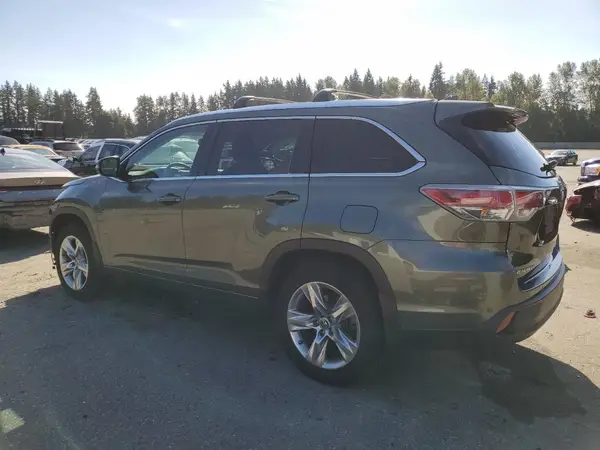 5TDDKRFH6GS261864 2016 TOYOTA HIGHLANDER - Image 2