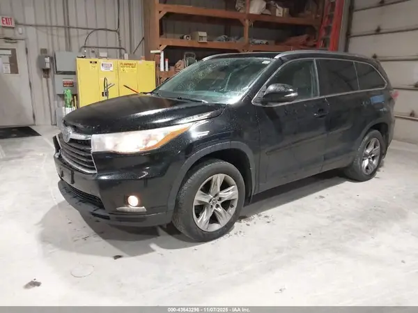5TDDKRFH6GS262786 2016 TOYOTA HIGHLANDER - Image 2