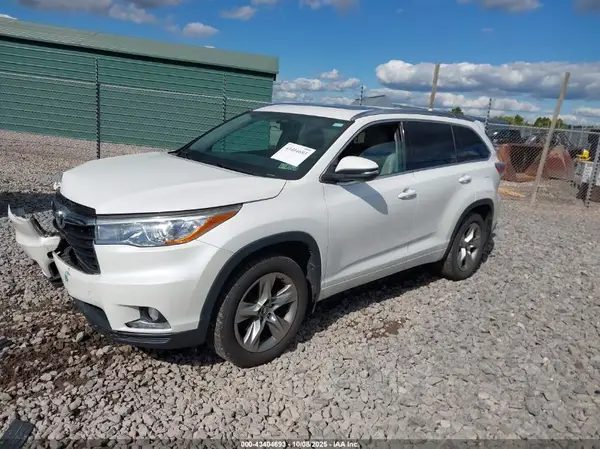 5TDDKRFH6GS301828 2016 TOYOTA HIGHLANDER - Image 2
