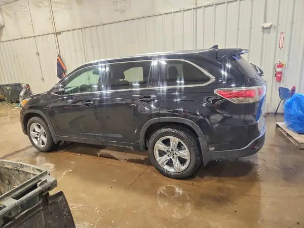 5TDDKRFH6GS311078 2016 TOYOTA HIGHLANDER - Image 2