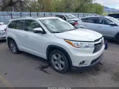 5TDDKRFH6GS319665 2016 TOYOTA HIGHLANDER