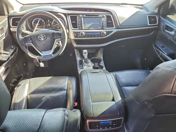5TDDKRFH6GS324915 2016 TOYOTA HIGHLANDER - Image 8