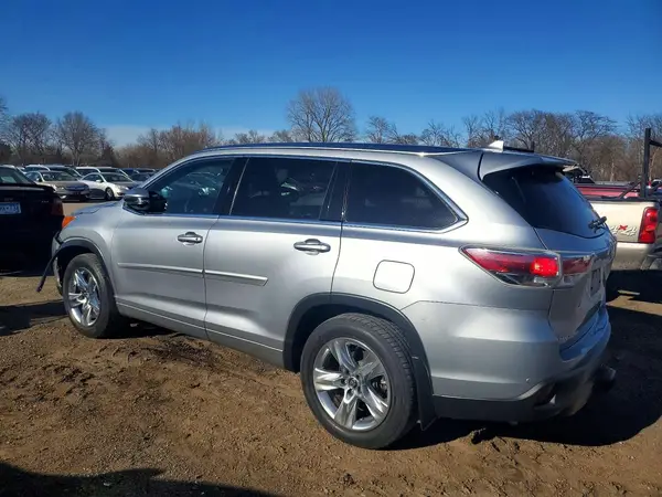 5TDDKRFH6GS325126 2016 TOYOTA HIGHLANDER - Image 2