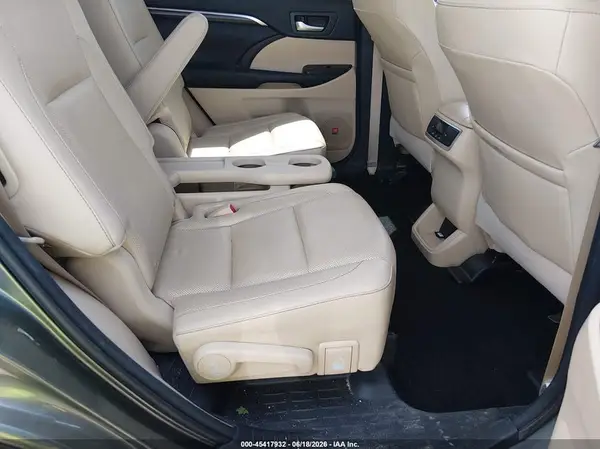 5TDDKRFH6GS330326 2016 TOYOTA HIGHLANDER - Image 8