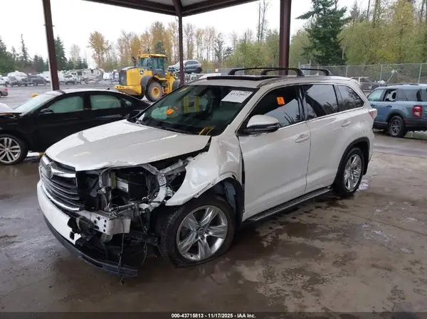 5TDDKRFH6GS335395 2016 TOYOTA HIGHLANDER - Image 2