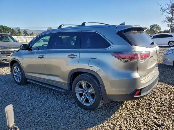 5TDDKRFH6GS342394 2016 TOYOTA HIGHLANDER - Image 2