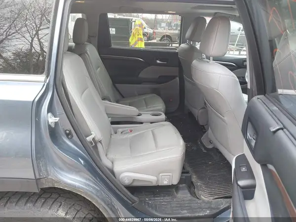 5TDDKRFH6GS344680 2016 TOYOTA HIGHLANDER - Image 8