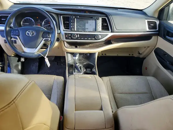 5TDDKRFH6GS347028 2016 TOYOTA HIGHLANDER - Image 8