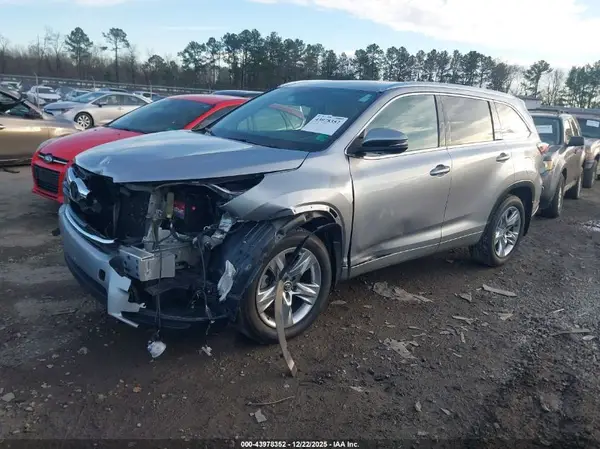 5TDDKRFH6GS348857 2016 TOYOTA HIGHLANDER - Image 2