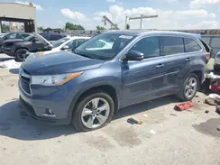 5TDDKRFH7GS247701 2016 TOYOTA HIGHLANDER