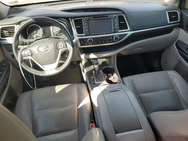 5TDDKRFH7GS255135 2016 TOYOTA HIGHLANDER - Image 8