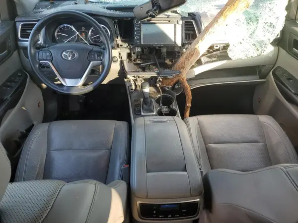 5TDDKRFH7GS261775 2016 TOYOTA HIGHLANDER - Image 8