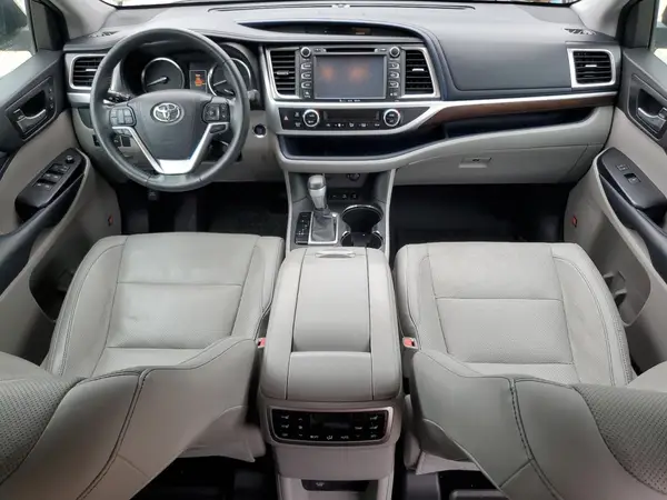 5TDDKRFH7GS271769 2016 TOYOTA HIGHLANDER - Image 8