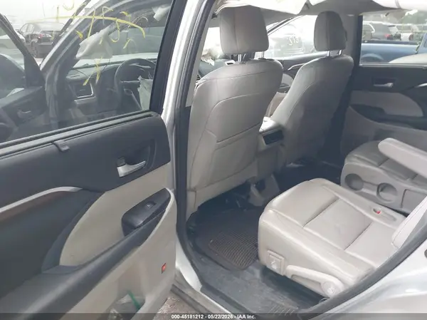 5TDDKRFH7GS287129 2016 TOYOTA HIGHLANDER - Image 8