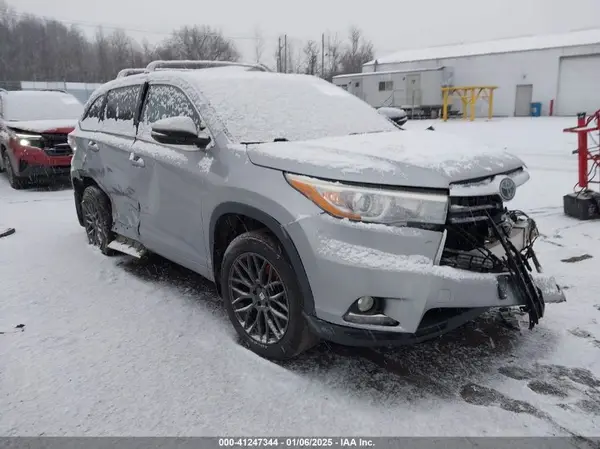 5TDDKRFH7GS290807 2016 TOYOTA HIGHLANDER - Image 1
