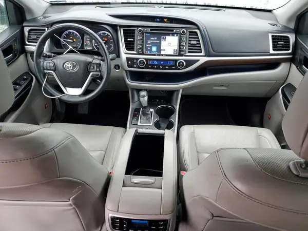 5TDDKRFH7GS315902 2016 TOYOTA HIGHLANDER - Image 8