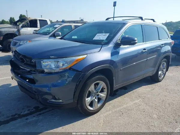 5TDDKRFH7GS320906 2016 TOYOTA HIGHLANDER - Image 2