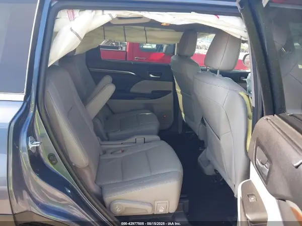 5TDDKRFH7GS320906 2016 TOYOTA HIGHLANDER - Image 8